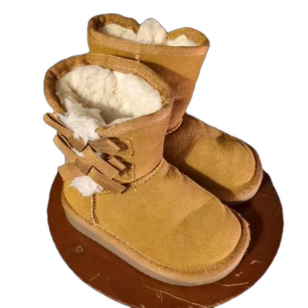 Koolaburra by ugg baby boots size 5
